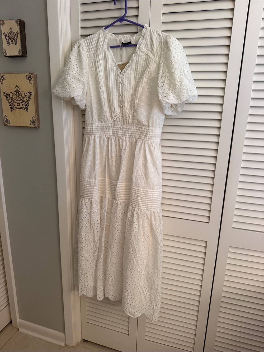 NWT white eyelet puff sleeve dress
